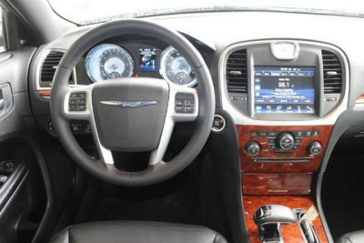 2012 Chrysler 300 Limited