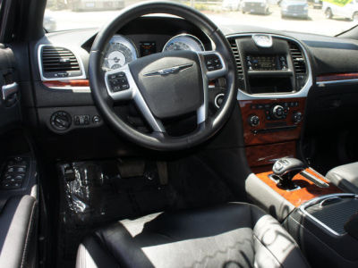 2012 Chrysler 300 Limited