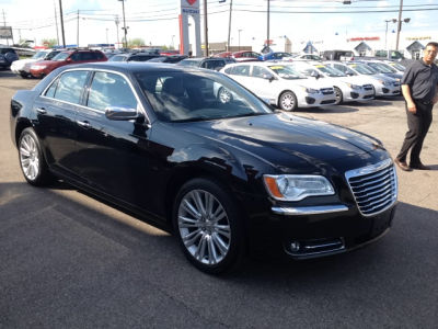 2011 Chrysler 300  Limited