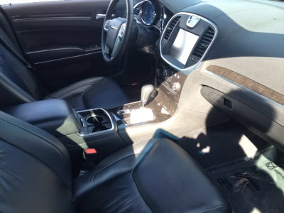 2011 Chrysler 300  Limited