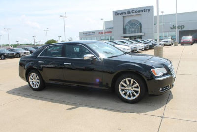 2012 Chrysler 300  Limited