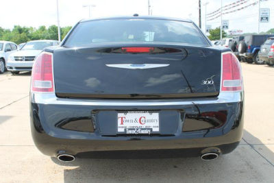 2012 Chrysler 300 Limited