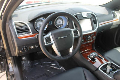 2012 Chrysler 300 Limited