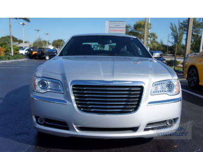 2012 Chrysler 300  Limited