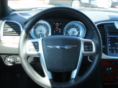 2012 Chrysler 300  Limited
