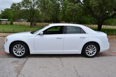 2012 Chrysler 300  Limited