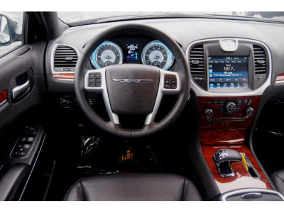2012 Chrysler 300  Limited