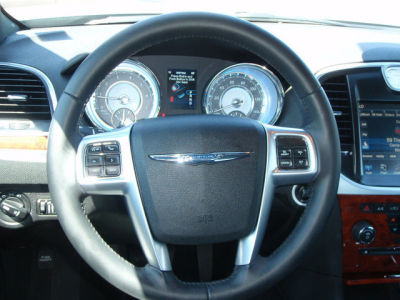 2012 Chrysler 300  Limited