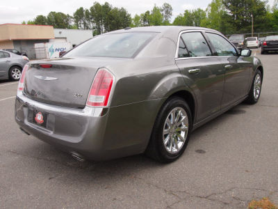 2012 Chrysler 300  Limited
