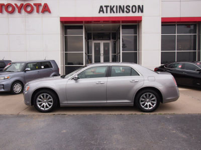 2011 Chrysler 300  Limited