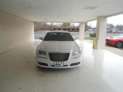 2012 Chrysler 300  Limited