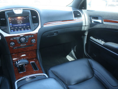2012 Chrysler 300  Limited