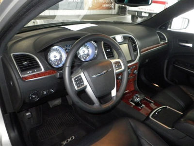 2012 Chrysler 300  Limited