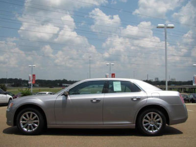 2011 Chrysler 300  Limited