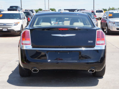 2012 Chrysler 300  Limited