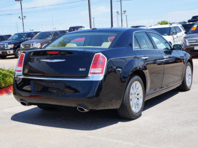 2012 Chrysler 300  Limited
