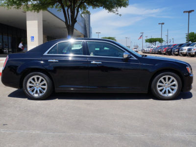 2012 Chrysler 300  Limited