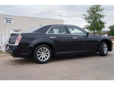 2012 Chrysler 300  Limited