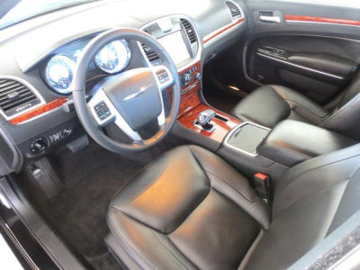 2012 Chrysler 300  Limited