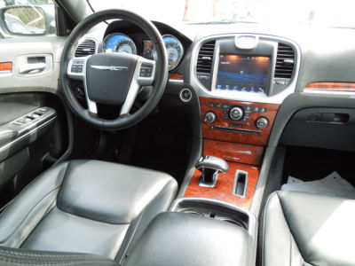 2012 Chrysler 300  Limited