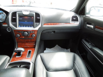 2012 Chrysler 300  Limited