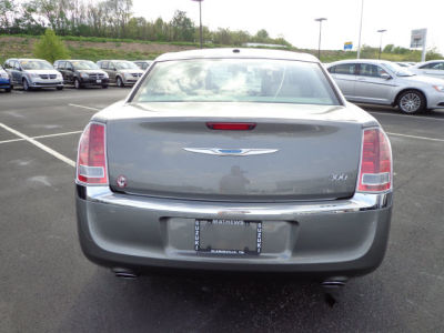 2012 Chrysler 300  Limited