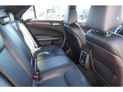 2012 Chrysler 300  Limited