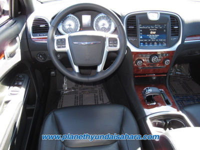 2012 Chrysler 300  Limited
