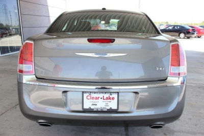 2011 Chrysler 300  Base