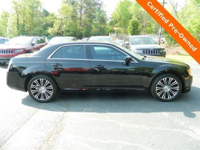 2012 Chrysler 300  S V6
