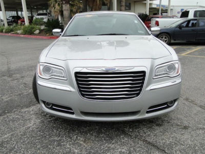 2012 Chrysler 300  Limited