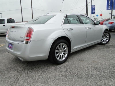 2012 Chrysler 300  Limited