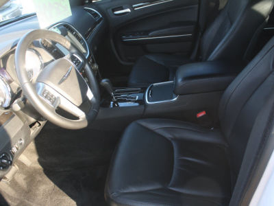 2011 Chrysler 300  Limited