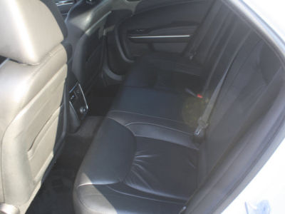 2011 Chrysler 300  Limited