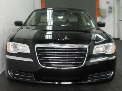 2013 Chrysler 300  Base
