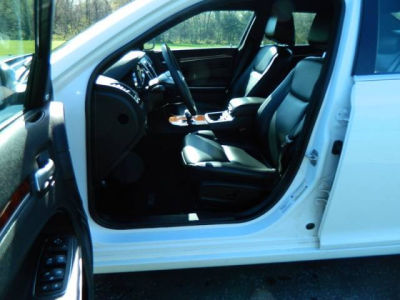 2012 Chrysler 300  Limited