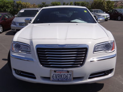 2012 Chrysler 300  Limited