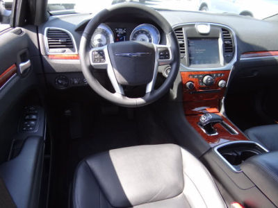 2012 Chrysler 300  Limited
