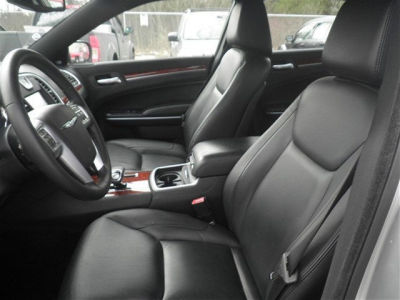 2012 Chrysler 300  Limited