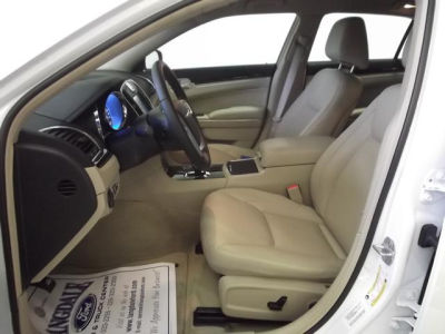 2013 Chrysler 300  Base