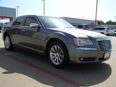 2011 Chrysler 300  Limited