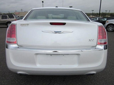 2011 Chrysler 300  Limited