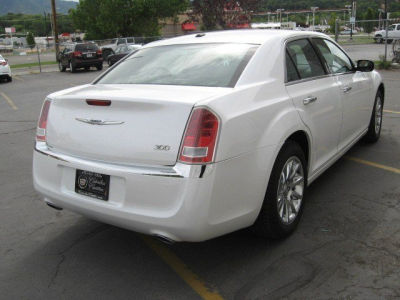 2011 Chrysler 300  Limited