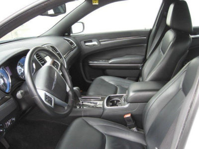 2011 Chrysler 300  Limited