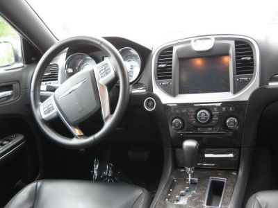 2011 Chrysler 300  Limited