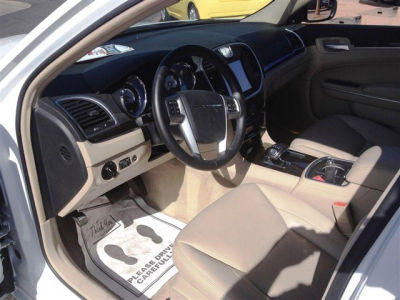 2012 Chrysler 300  Limited