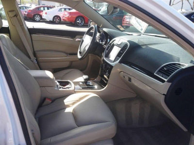 2012 Chrysler 300  Limited