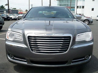 2012 Chrysler 300  Limited
