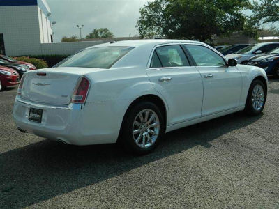 2012 Chrysler 300  Limited