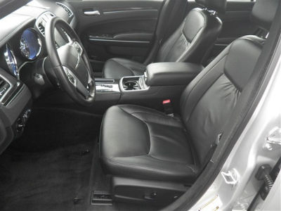 2011 Chrysler 300  Limited
